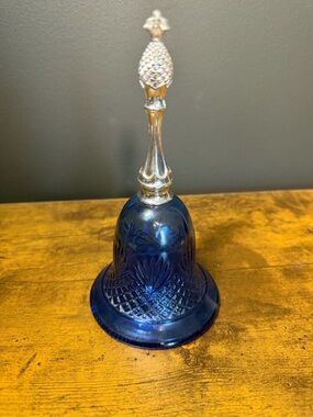 Avon Vintage "Hospitality Bottle Bell"